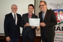 Representante recebe certificado Selo Clima Paraná 2017