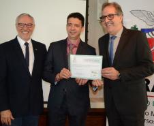 Representante recebe certificado Selo Clima Paraná 2017