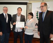 Representante recebe certificado Selo Clima Paraná 2017